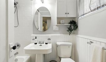 3504 MARTHA CUSTIS Dr 315, Alexandria, VA 22302
