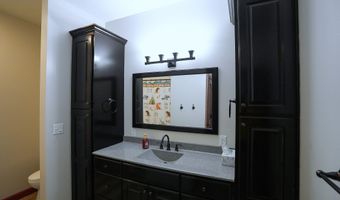 617 B Ave E, Albia, IA 52531