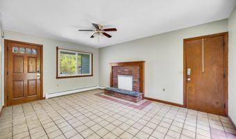 6 Victoria Dr, Colchester, CT 06415