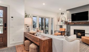 7277 Schoolhouse Dr SE 6, Ada, MI 49301