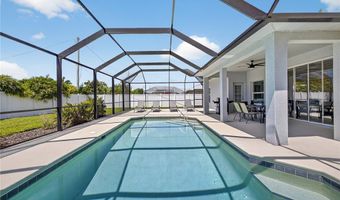 426 SE 22nd St, Cape Coral, FL 33990