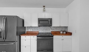 7845 Bluff Rd, Indianapolis, IN 46217