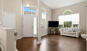 9 Forest Lake Ct, Barnegat, NJ 08005