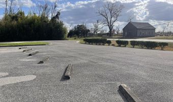 25463 N Main St, Altha, FL 32421