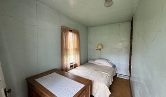 909 7th St, Britton, SD 57430