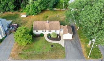 22 Oakland Cir, Abington, MA 02351