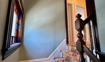 23 Holland St, Bangor, ME 04401
