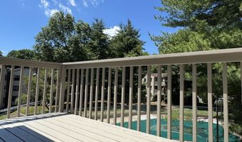 7 Padanaram Rd J221, Danbury, CT 06811