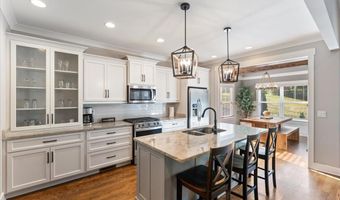 3338 Hawks Creek Dr, Apison, TN 37302