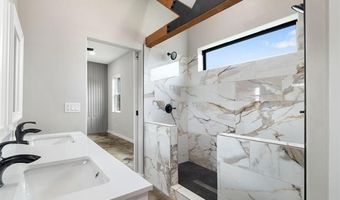 816 W Brewer, McAlester, OK 74501