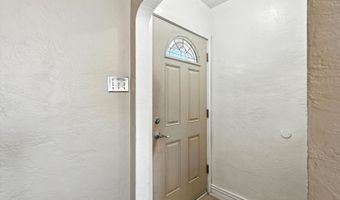 1632 Columbia Dr SE, Albuquerque, NM 87106