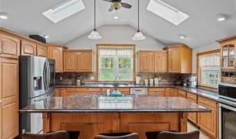 151 Old Jenckes Hill Rd, Lincoln, RI 02865