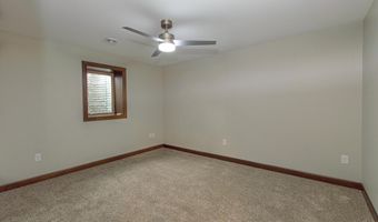 4825 Chainview Dr NW, Alexandria, MN 56308