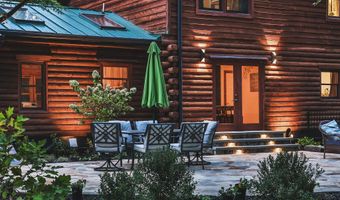 21663 OATLANDS Rd, Aldie, VA 20105