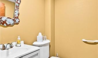 90 Putnam Pike, Johnston, RI 02919