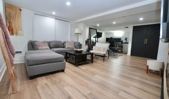 26 Oneil St, Bergenfield, NJ 07621