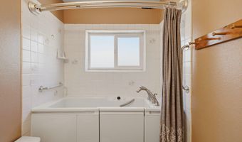 1312 Boatright Dr NE, Albuquerque, NM 87112