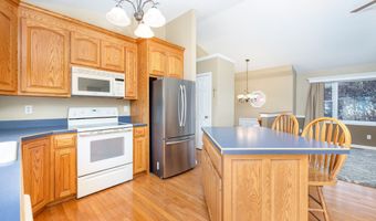 127 Curtiss St, Bristol, CT 06010