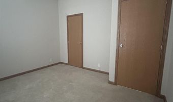 805 Elm St, Allison, IA 50602