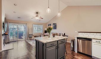 6887 Folkestone Rd 712, Apple Valley, MN 55124