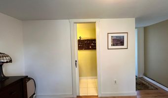 23 Holland St, Bangor, ME 04401