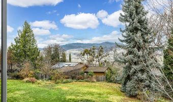 854 Twin Pines Cir 7, Ashland, OR 97520