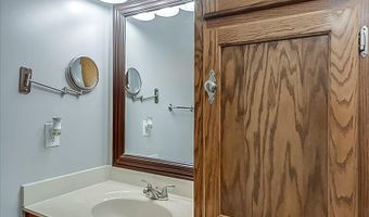 2818 Oakwood Dr, Bardstown, KY 40004