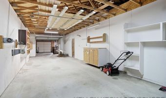 3342 Dumont Lake Dr, Allegan, MI 49010