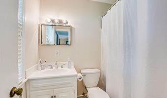 240 Dwight Rd, Middletown, NJ 07748