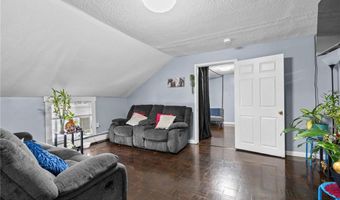 14 Parker St, Central Falls, RI 02863