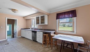 922 Addison St, Adrian, MI 49221
