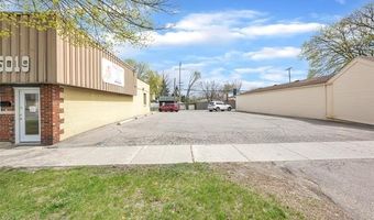 5043 Allen Rd, Allen Park, MI 48101