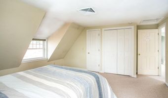 1 Seaview Ave 4, Newport, RI 02840