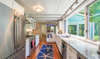 73 Head Of The Tide Rd, Belfast, ME 04915