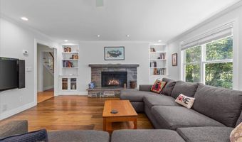 240 S Cove Rd, Burlington, VT 05401