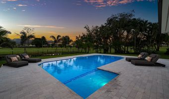 100 Glenbrook Ct, Atlantis, FL 33462