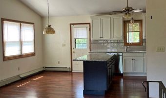 137 Holroyd St, Bridgeport, CT 06606