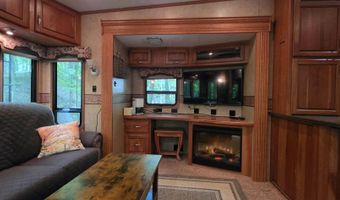 140 Evergreen Trl, Angola, IN 46703