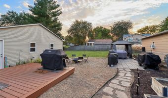 106 12th Ave NW, Altoona, IA 50009