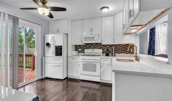 1911 Ozark Pkwy, Algonquin, IL 60102