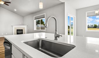 4722 ROYAL Dr, Albany, OR 97321
