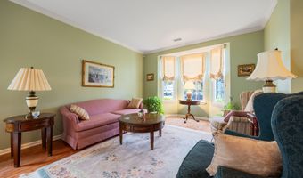103 Minuteman Cir, Allentown, NJ 08501