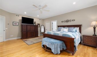 160 School Land Woods Rd, Exeter, RI 02822