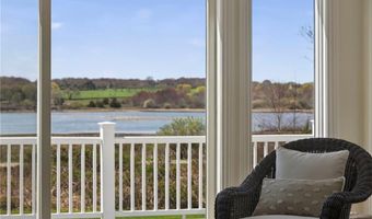 38 Pierce Ave, Jamestown, RI 02835