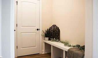606 B Parkwood Dr, Anderson, SC 29625