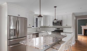 27 Christine Dr, Barrington, RI 02806