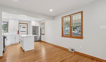 16 PARK Dr, Bellmawr, NJ 08031