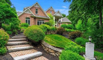 43 Newfane Rd, Bedford, NH 03110