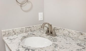 136 Montfair Dr, Amherst, VA 24521