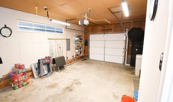 11622 N Venetian Way, Cromwell, IN 46732